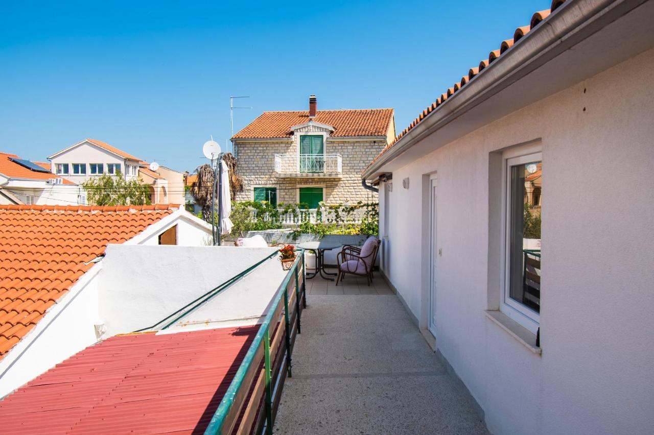 Apartments Happy Place Водице Экстерьер фото