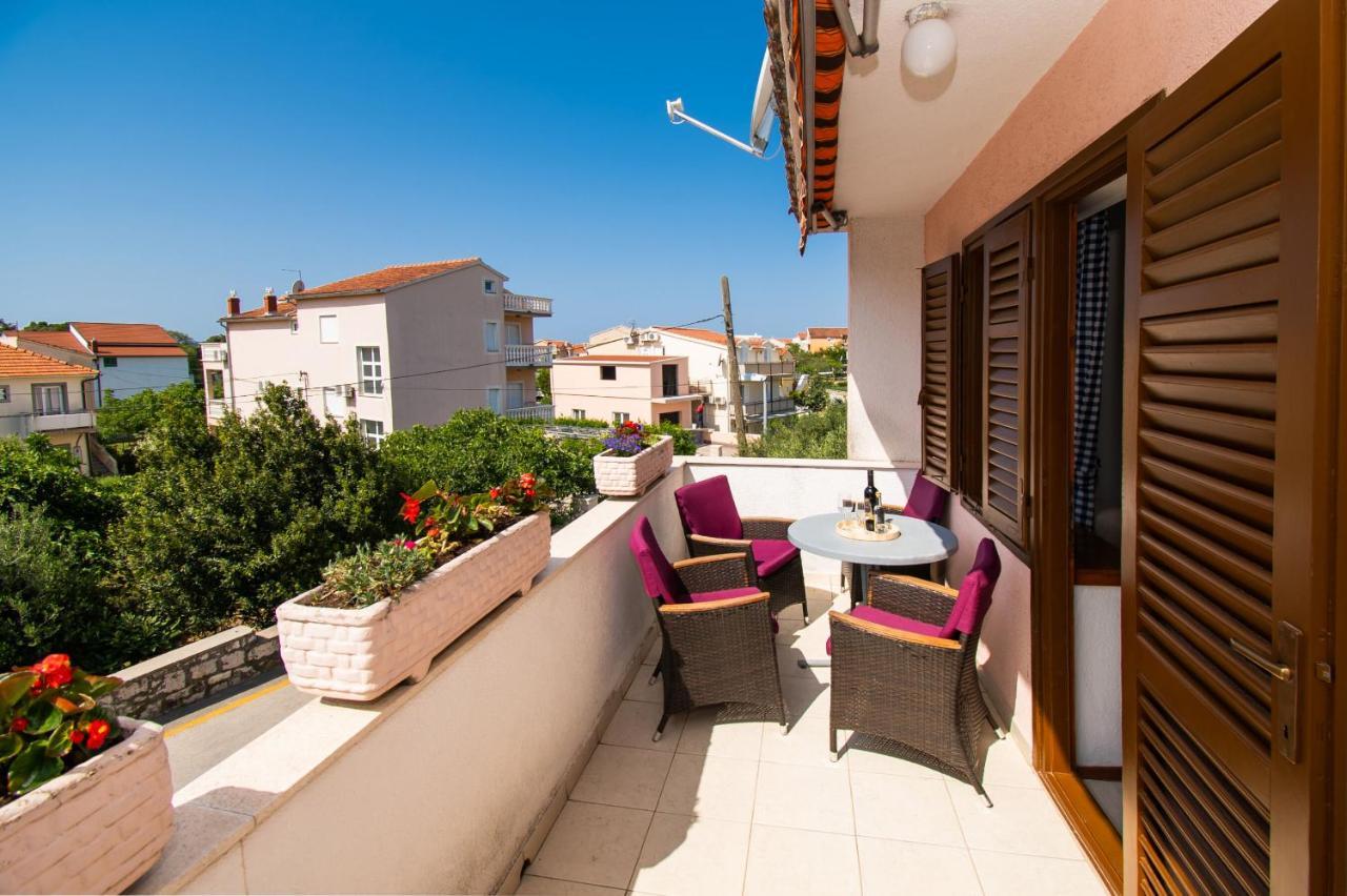 Apartments Happy Place Водице Экстерьер фото