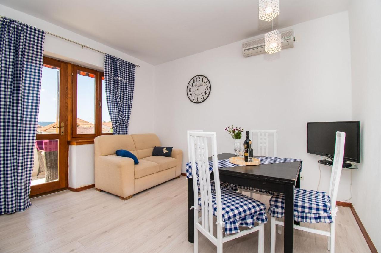 Apartments Happy Place Водице Экстерьер фото