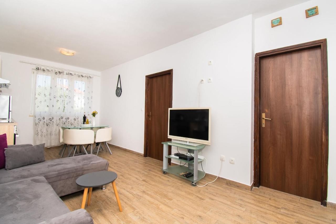 Apartments Happy Place Водице Экстерьер фото